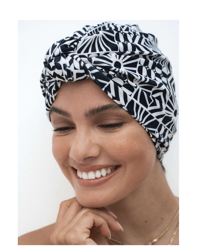 Louvelle Dahlia Shower Cap Mono Mediterranean